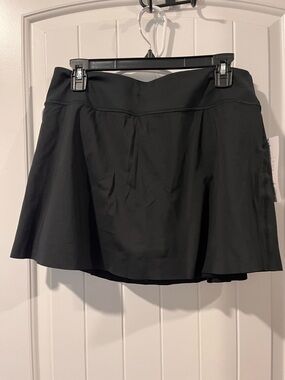 Athleta Ace Advantage High Rise skirt 13”